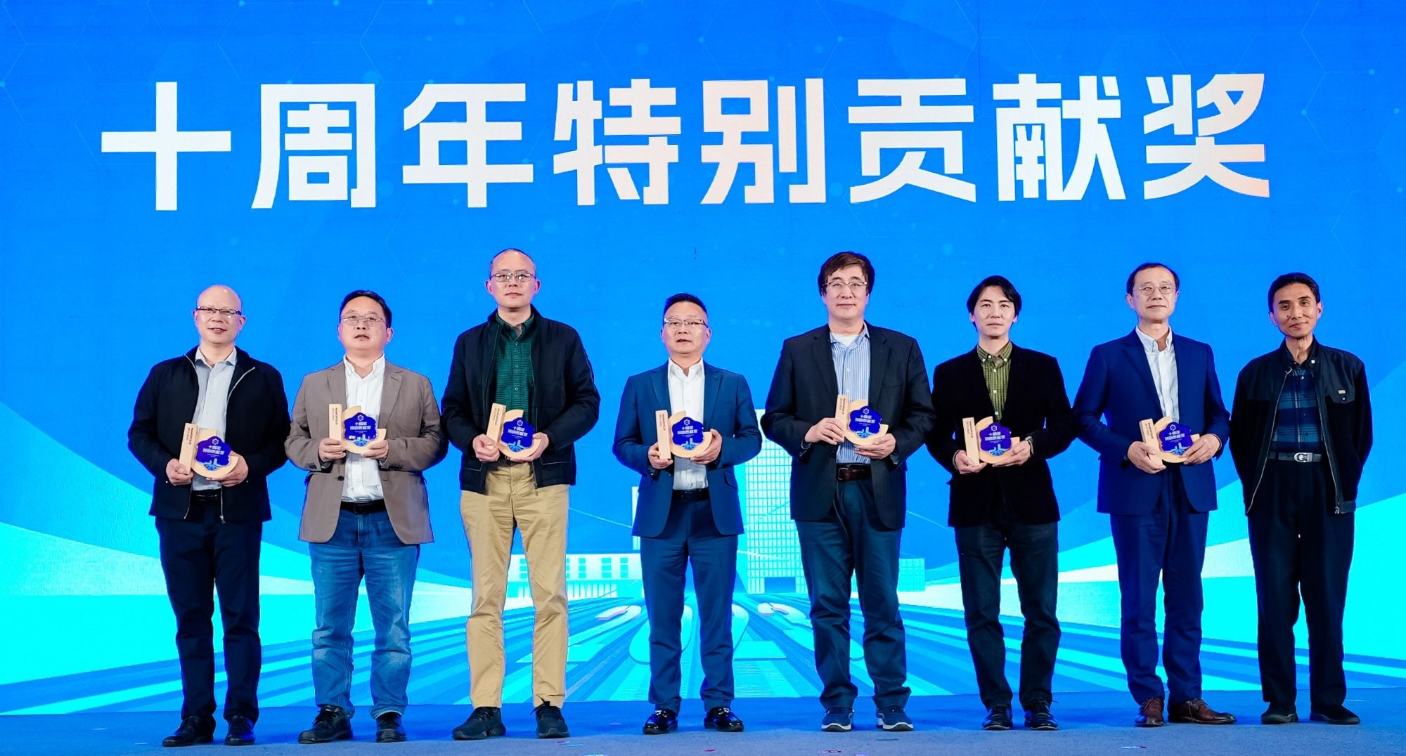 喜讯|leyu·乐鱼 （苏州）微电子科技有限公司荣获苏州纳米城"十周年特别贡献奖”！
